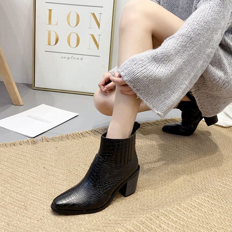 Terävä Varvas Slip-on Chunky Heel Naisten Nilkkurit